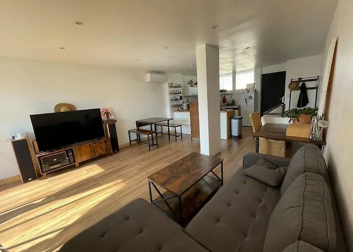 Joli Duplex De 75M2 A 10Mn A Pieds De La Plage
